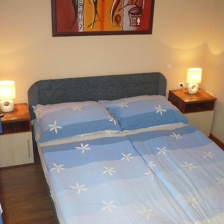 Eszter Apartmanhaz Hajduszoboszlo Luaran gambar