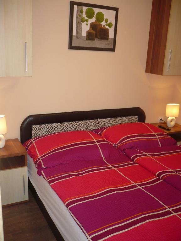 Eszter Apartmanhaz Hajduszoboszlo Luaran gambar