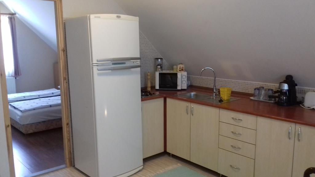 Eszter Apartmanhaz Hajduszoboszlo Luaran gambar