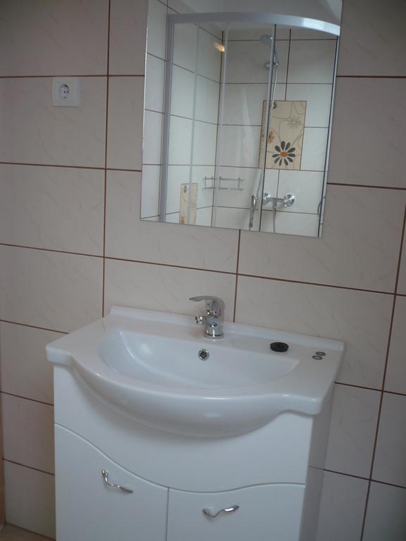 Eszter Apartmanhaz Hajduszoboszlo Luaran gambar