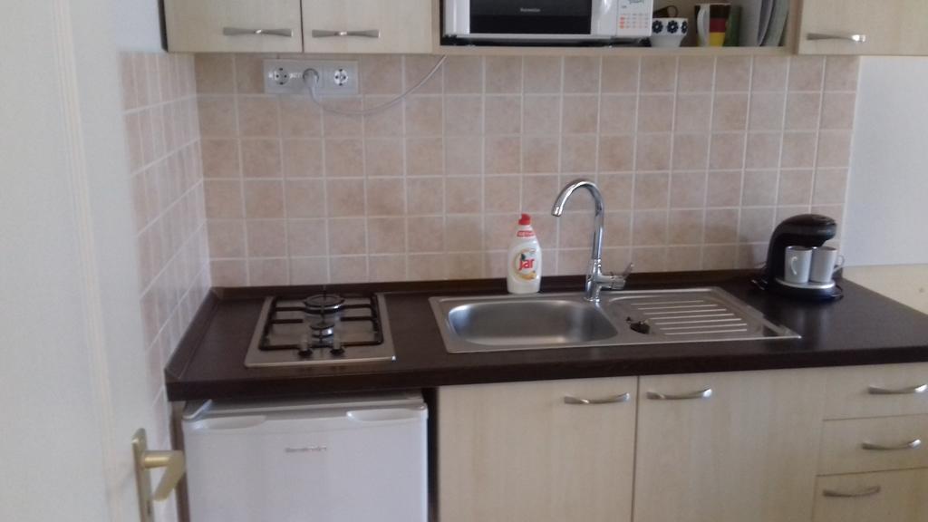 Eszter Apartmanhaz Hajduszoboszlo Luaran gambar